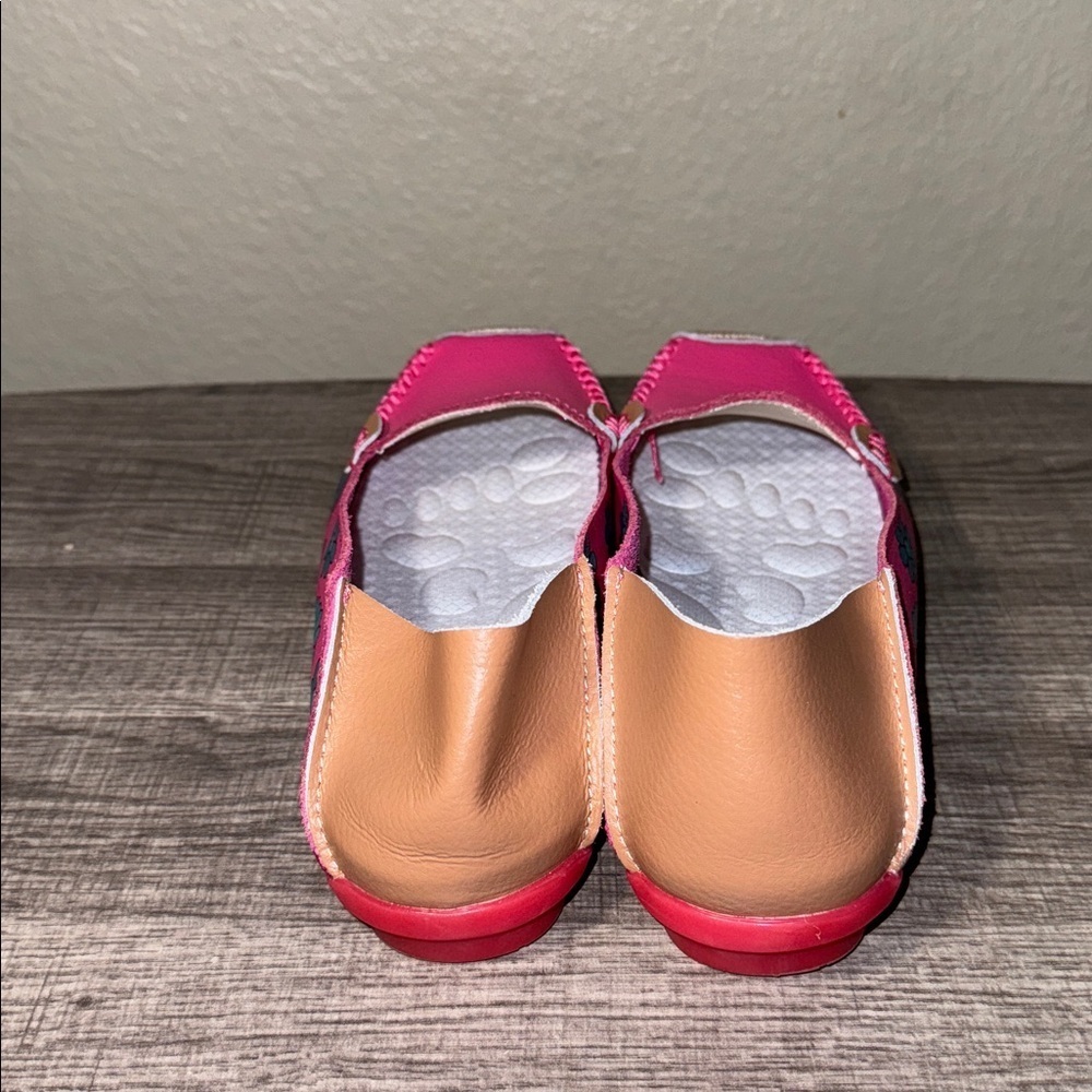 Floral Leather Loafers Women’s 9 Pink Slip On Casual Comfort Flats Artsy - Picture 2 of 9